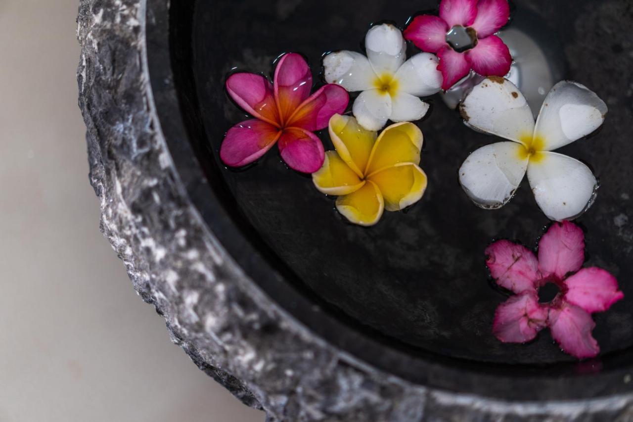 Lembongan Cempaka Villa & Restaurant Нуса-Лембонган Екстер'єр фото